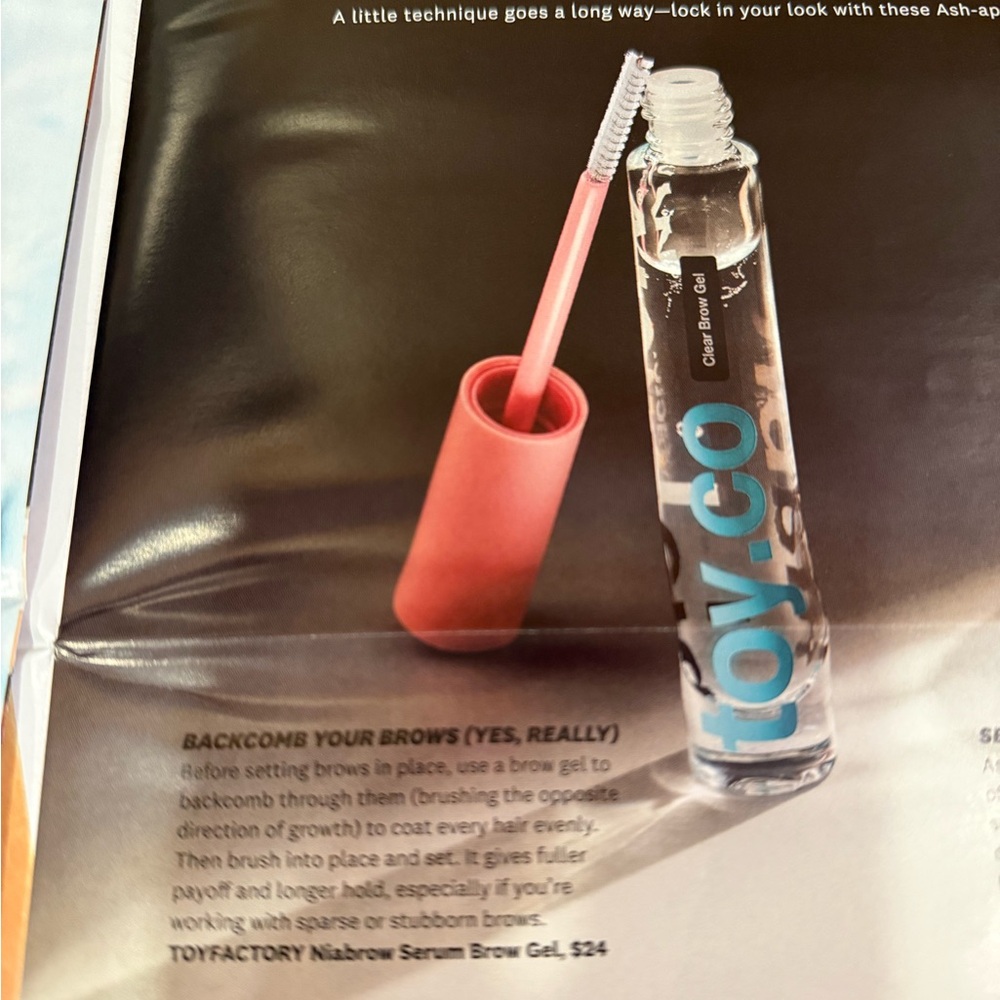 Toy Co Clear Brow Gel with Pink Applicator
